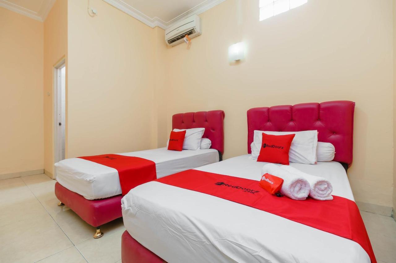 Reddoorz Syariah Near Palembang Square Mall 3 المظهر الخارجي الصورة